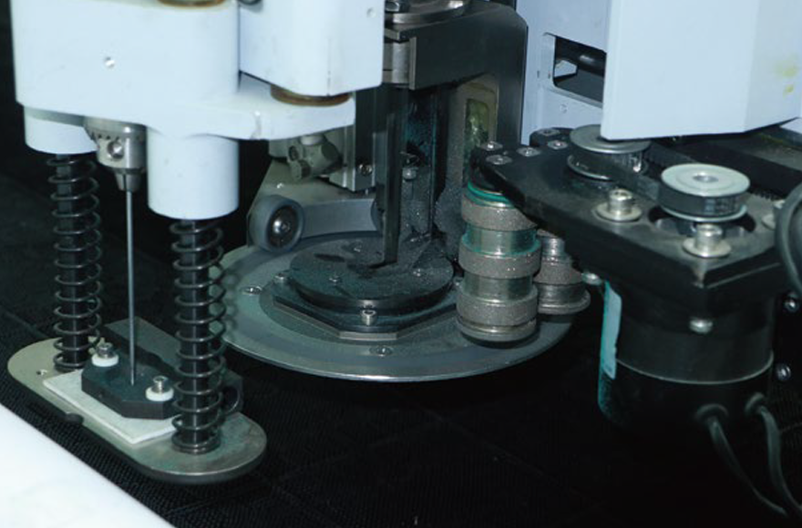 Richpeace Automatic 6 CM Multi-Layers Cutting Machine