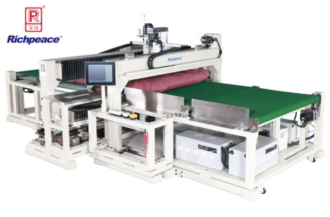 Ultra-Thick Materials Bar-tacking Machine