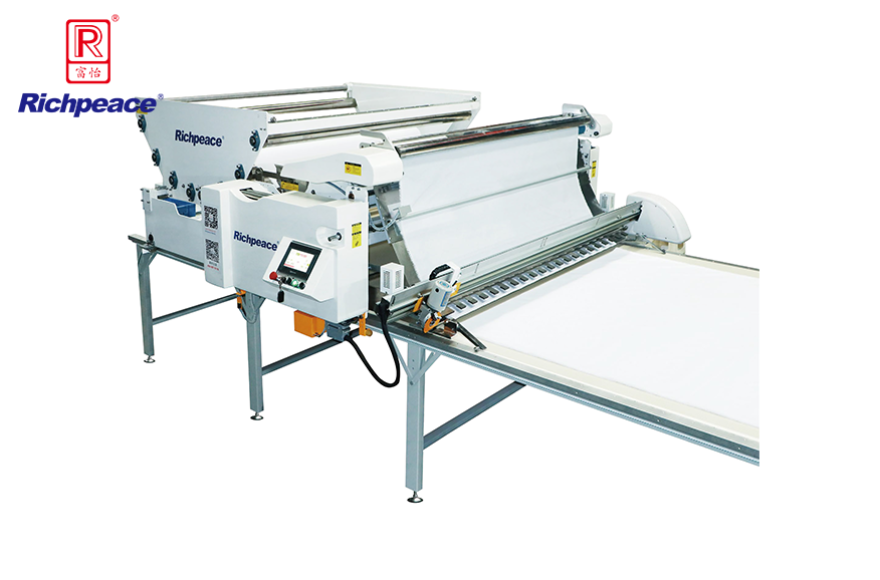 Large Hopper Spreading Machine