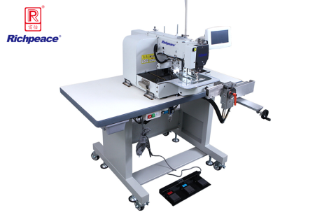 Curtain pleating machine