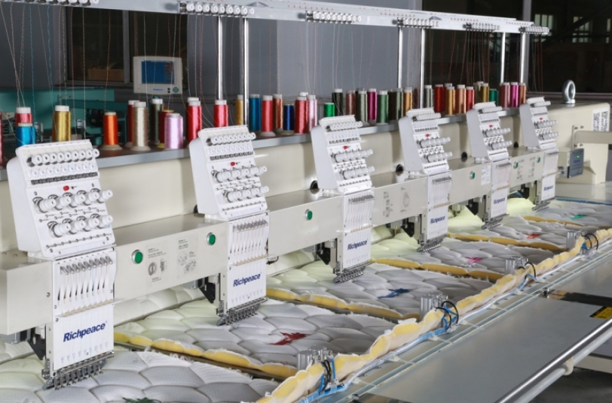Computerized Mattress Border Embroidery Machine