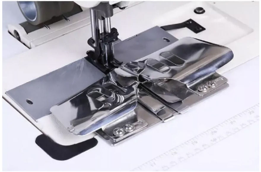 Zipper special-made sewing machine