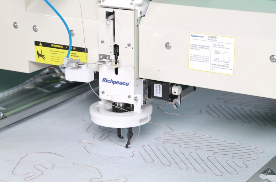 Richpeace Computerized Wire StitchingMachine for Automotive (auto backfeeding and front collecting structure)